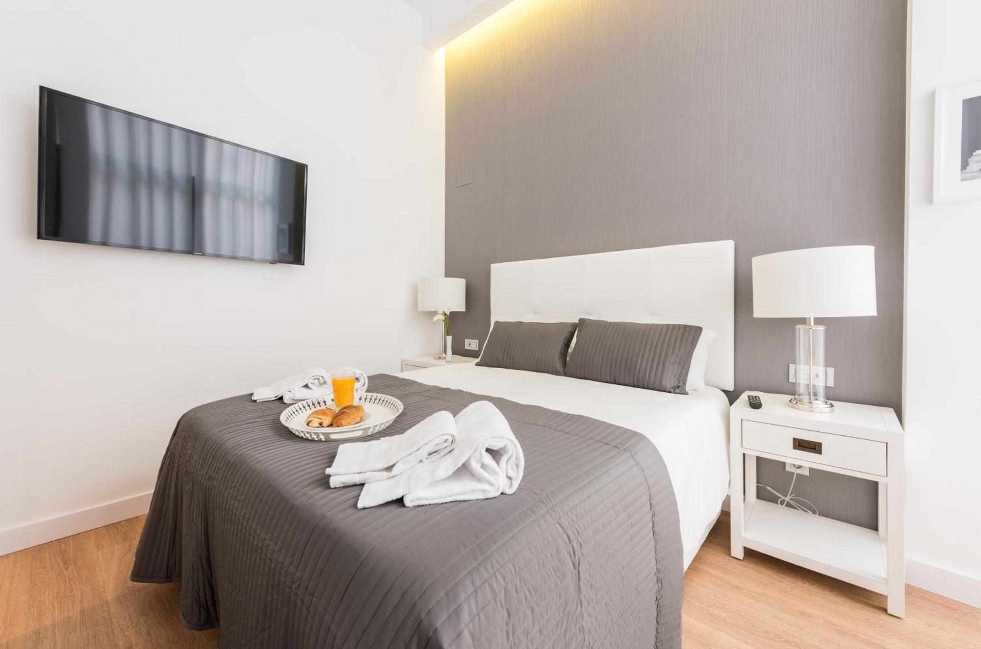 Malasana Plaza Apartment Madrid Bagian luar foto