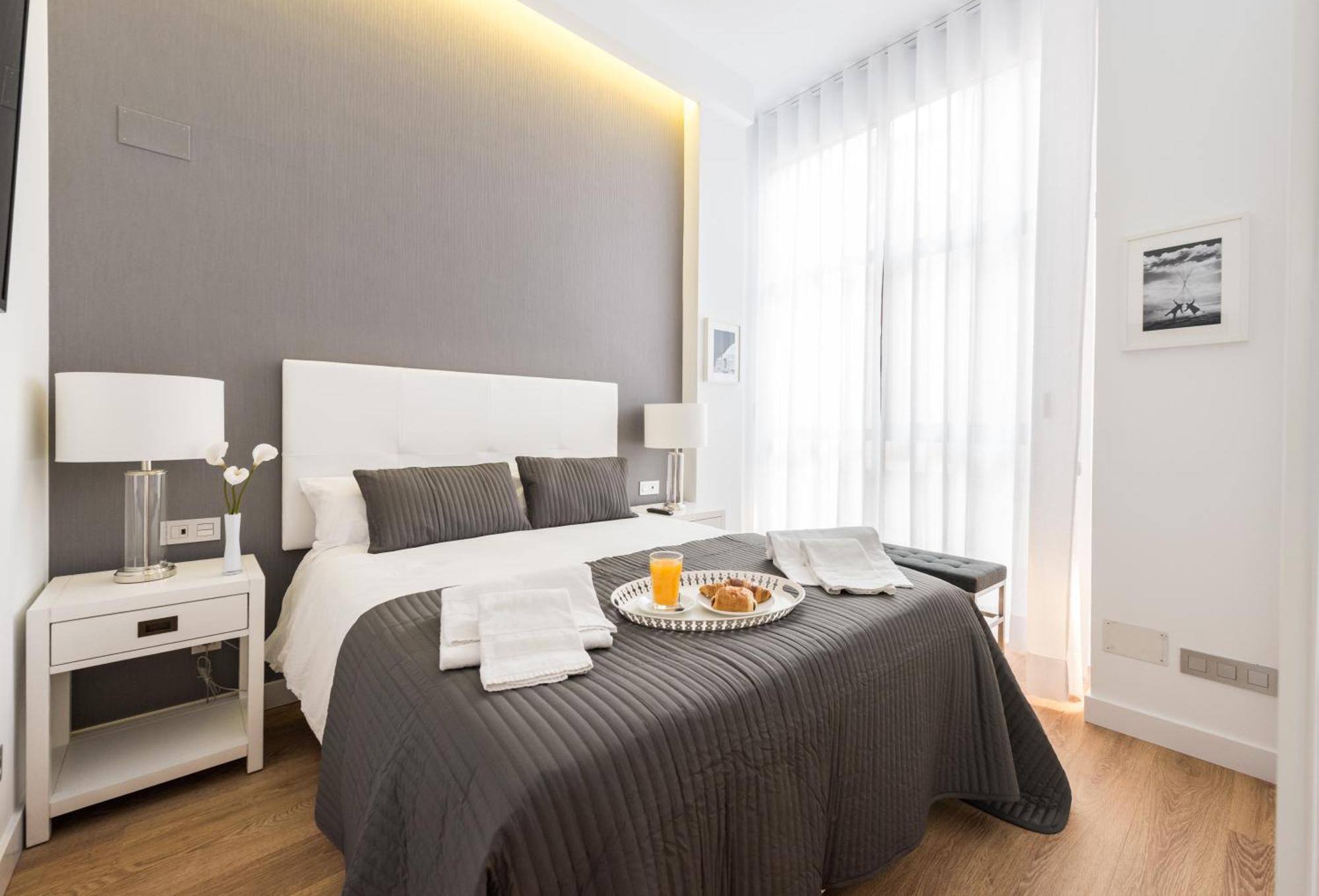Malasana Plaza Apartment Madrid Bagian luar foto
